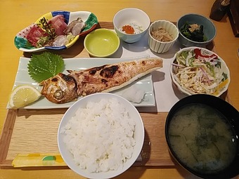 新橋漁亭ランチ 新橋りょうてい