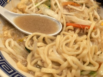 タンメントナリ丸の内店 東京ビルTOKIA