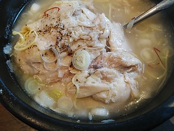 新橋ハヌリランチ 新橋韓国料理 半サムゲタン定食 食べ放題ランチ