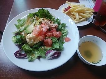 GLASS DANCE グラスダンス カレッタ汐留 サラダランチ