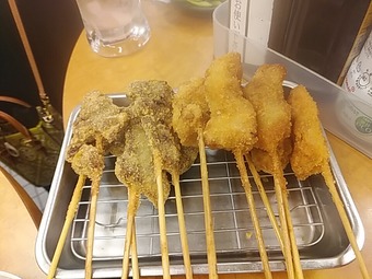 串天 串揚げ 立ち呑み 立ち飲み 新橋へそ本店