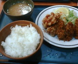 新橋 キッチンジロー ランチ 鶏唐揚げとカキフライ