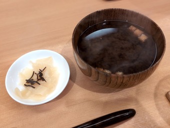 赤だし味噌汁 ガリ とんかつ 丸七 まるしち 門前仲町本店