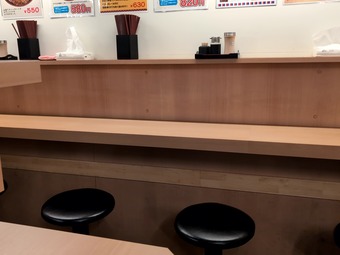 店内 よもだそば有楽町店 立ち食いそば