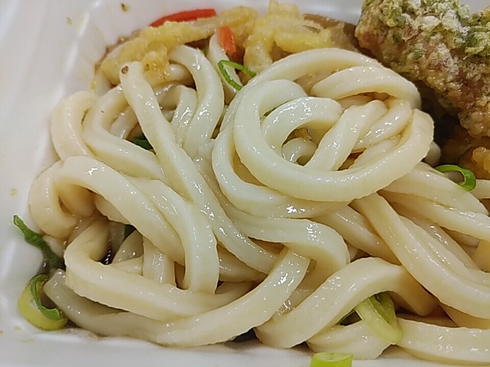 丸亀うどん弁当390円 2種天ぷら 丸亀製麺カレッタ汐留店テイクアウト 汐留 新橋 銀座 B級 ランチ グルメ 丸亀うどん弁当390円 2種天ぷら 丸亀製麺カレッタ汐留店テイクアウト 汐留 新橋 銀座 B級 ランチ グルメ