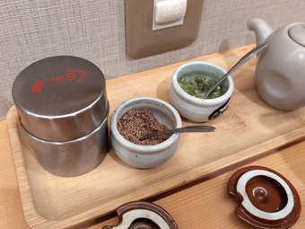 卓上薬味 硫黄塩 茎わさび とんかつ 丸七 まるしち 門前仲町本店