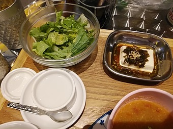 新橋ランチ タイ料理 新橋999 カオカオカオ ランチ 小鉢