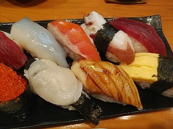 新橋ランチ 小鰭 こはだ ランチ握り大盛 こなは寿司 小鮨