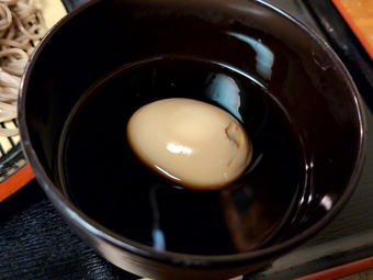 ネギ汁 煮玉子 韃靼そば 京橋 恵み屋 路面 立ち食いそば