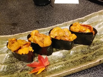 銀座 久兵衛 きゅうべえ 伊賀コース 寿司 追加ウニ