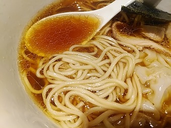東京駅改札内 ラーメン 凛 りん グランスタ東京 わんたん醤油らぁ麺