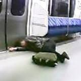 終電車内 泥酔