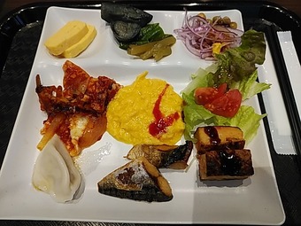 アパホテル APAホテル 東梅田南森町駅前 朝食バイキング