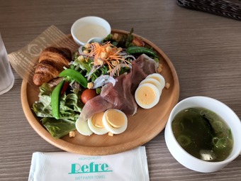 ゴルフ飯 生ハムのシザーサラダデニッシュ 成田東カントリークラブ