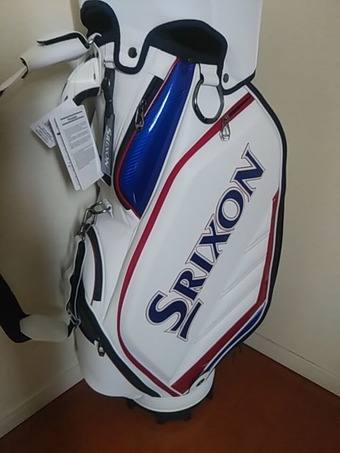 ゴルフ】キャディバッグもSRIXON（スリクソン）で揃えた。デザイン良い