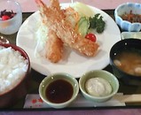 ラフォーレ白河ゴルフコース 昼食 エビフライ定食