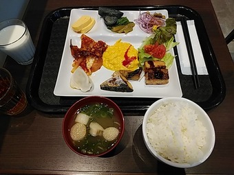 アパホテル APAホテル 東梅田南森町駅前 朝食バイキング