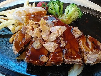 茨城セントラルゴルフクラブ ランチ 昼飯トンテキ 名物