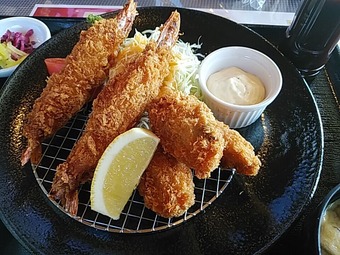 潮来カントリー倶楽部 昼飯 海老フライ&牡蠣フライ膳