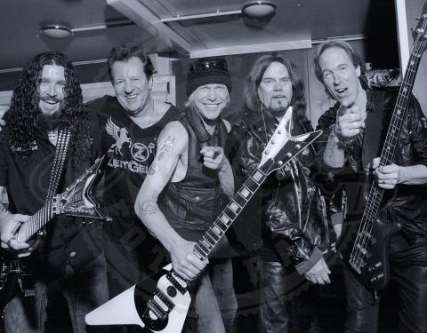 マイケル シェンカーズ テンプル オブ ロックが新曲 Vigilante Man のpvを公開 Joe S Rock N Roll Life