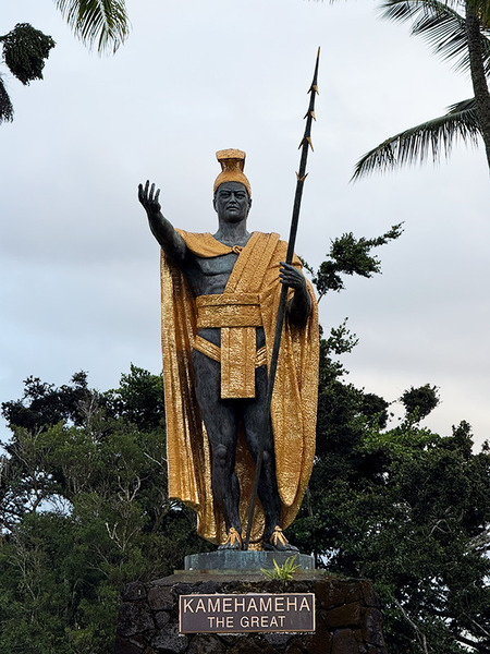 ヒロの街のカメハメハ大王像 5