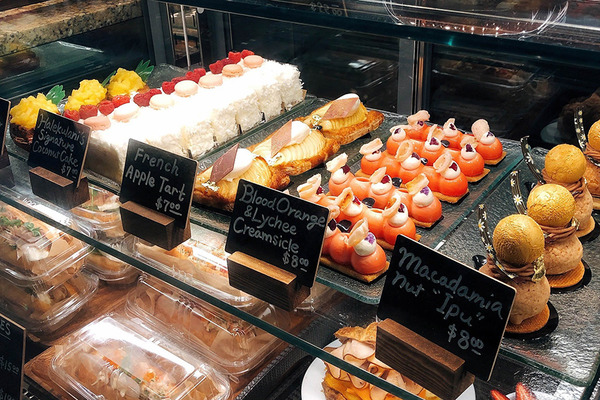 ハレクラニベーカリーの美味しいパンとケーキを全部見せます 18