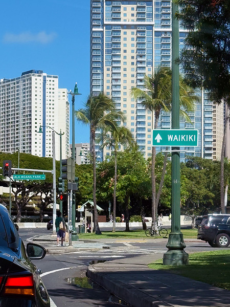 ハーツレンタカーでワイキキへ 6