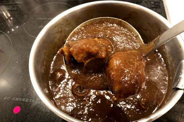 JAL羽田成田国際線ラウンジのカレーを自宅で食す 6