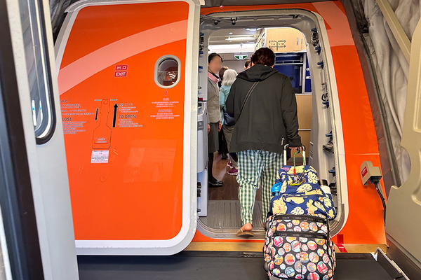 ホノルルのANAラウンジは良い 12