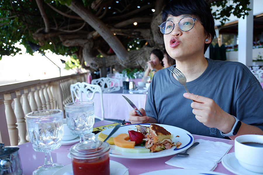 2020.3ハワイ旅 - ハウツリーラナイのエッグベネディクトは食べてお