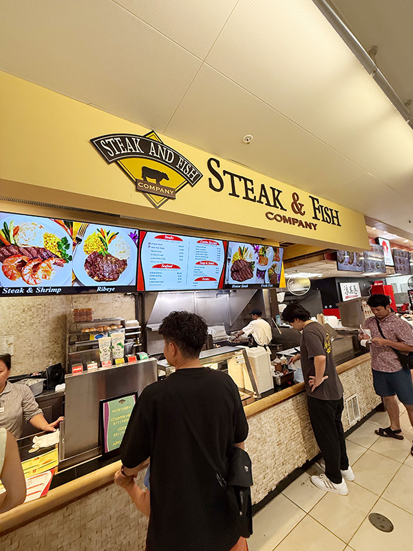 設楽ページ ハワイの物価高でも大満足！アラモアナセンターの「ステーキ