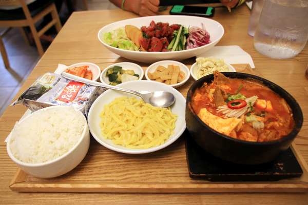 クヒオ通りのスンドゥブソウル豆腐 5