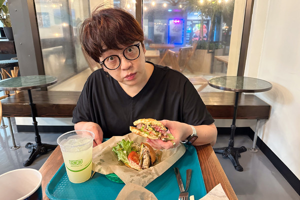 ワイキキのビッグアイランドバーガー 8