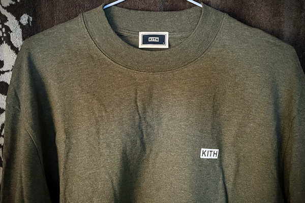 KITHシャツ