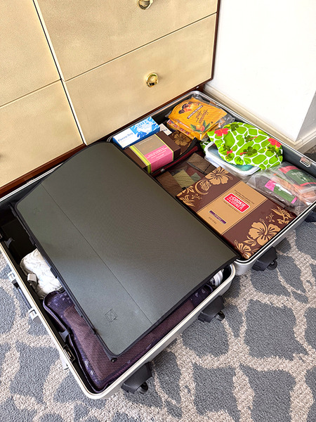 グランドワイキキアンをチェックアウト!帰国時は荷物が増えたのでW-LINEを諦めてWeb予約したハナタクシーでホノルル空港へ向かいます