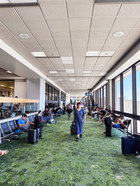 コナ空港からホノルル空港へ移動 08