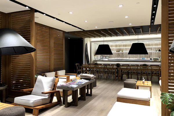 LeaLea Waikiki Club Lounge 4