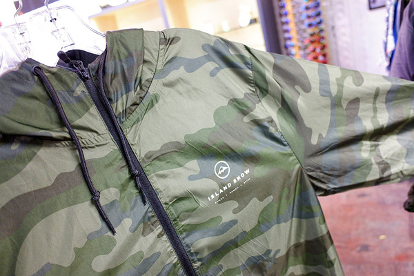 ISLANDSNOWxSTUSSYHAWAII kailua 3