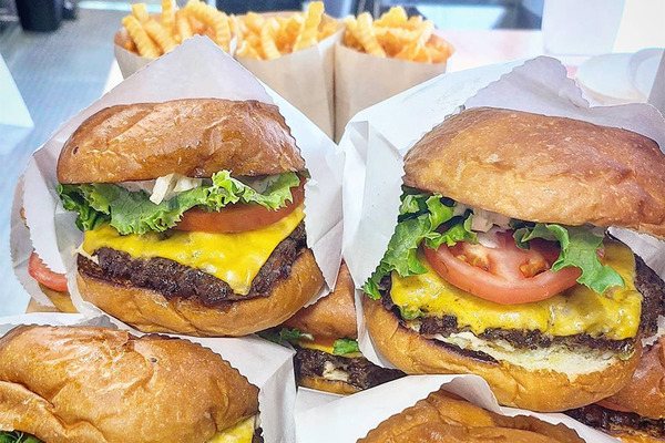 カカアコの大人気チャビーズバーガーがもうすぐカイムキにオープン