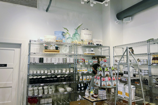 ディーン&デルーカのパイナップルトートがSALE中 2