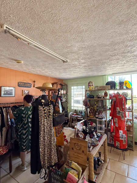ホノカアのビンテージショップ 3