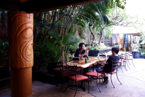 AQUA Bamboo Hotel Ko Tiki Terrace でランチ 2