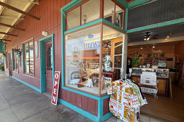 ホノカアのビンテージショップ 2