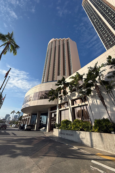 めっちゃかっこいい古着屋さんのレイロウ