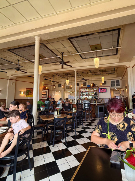 cafe pesto hilo bay 2