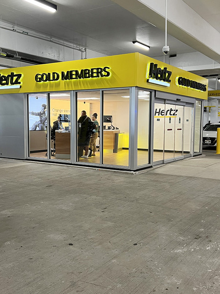 Hertzレンタカーを借り出し 2