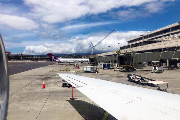 ハワイアン航空コナからホノルル インターアイランド便 8