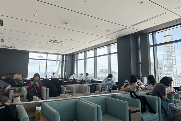 関空ラウンジ 5
