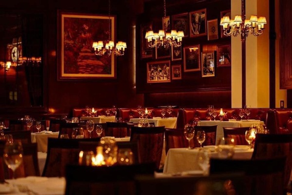 Hy's steak houseの姉妹店 AKARENGA STEAK HOUSE4