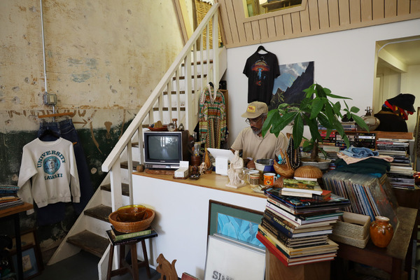チャイナタウンの最高の古着屋さん 7